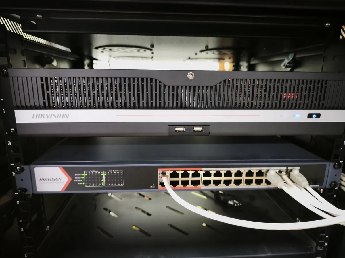 Grabador y conmutador de red del sistema de videovigilancia